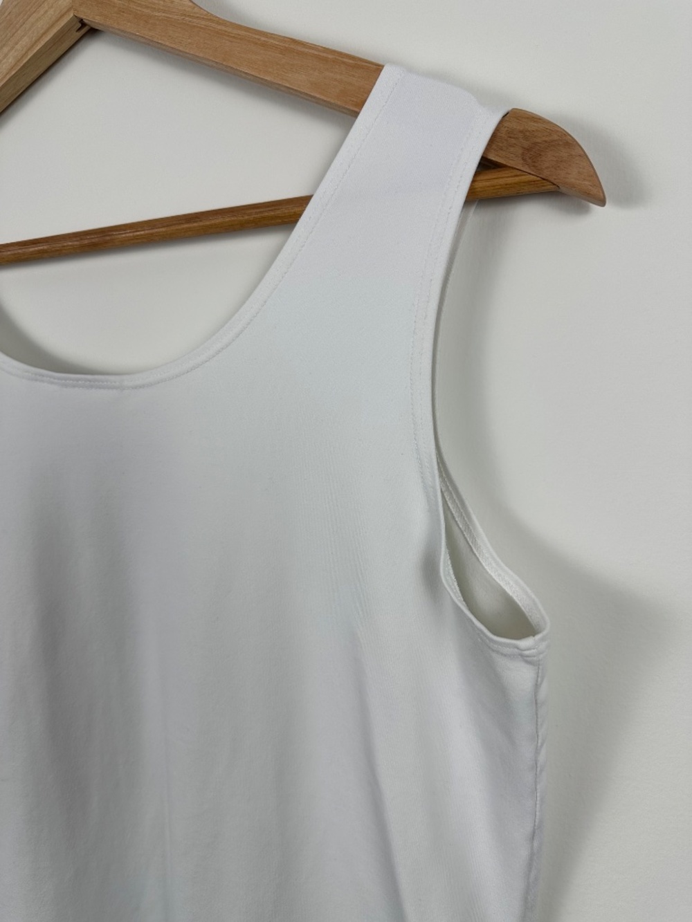 Chico's White Stretch Tank Top | Layering Shell | Wide Strap | Size 1 (M) - Picture 5 of 6